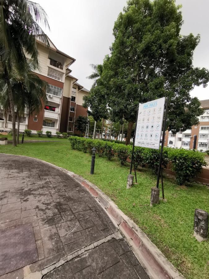 My Place Apartment Subang Jaya Exterior photo